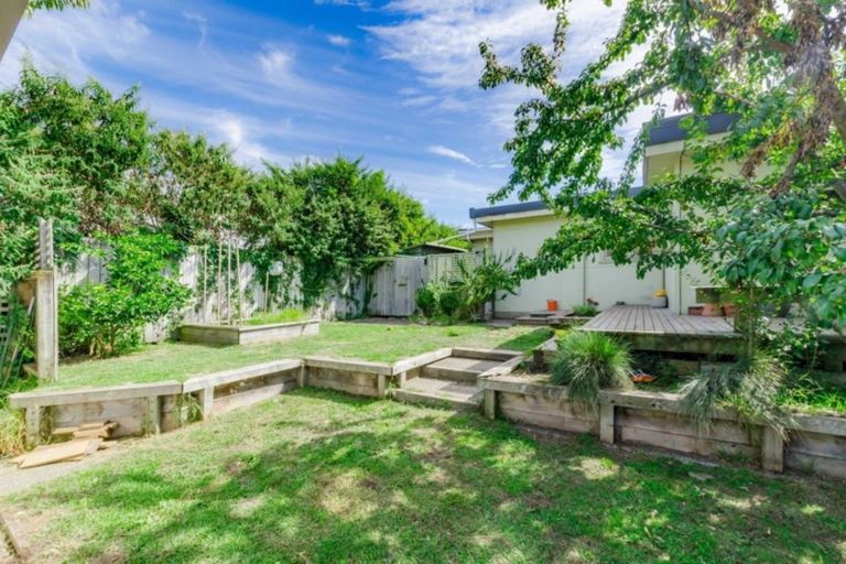 Photo of property in 27 Dale Road, Raumati South, Paraparaumu, 5032