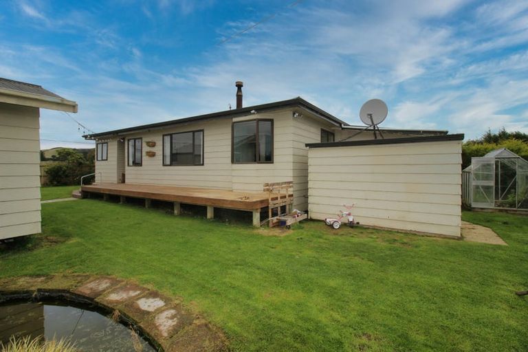 Photo of property in 26 Tokanui-haldane Road, Tokanui, 9884
