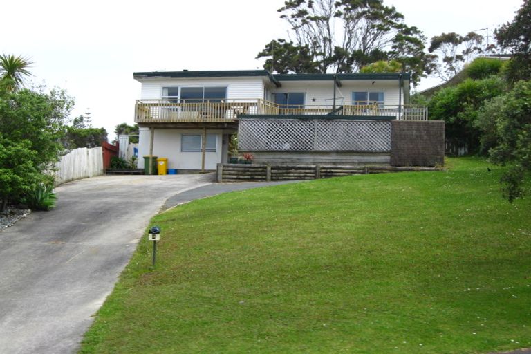 Photo of property in 9 Everard Avenue, Army Bay, Whangaparaoa, 0930