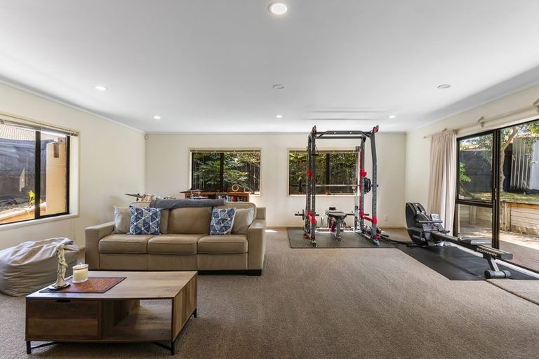 Photo of property in 66 Sunderlands Road, Half Moon Bay, Auckland, 2012