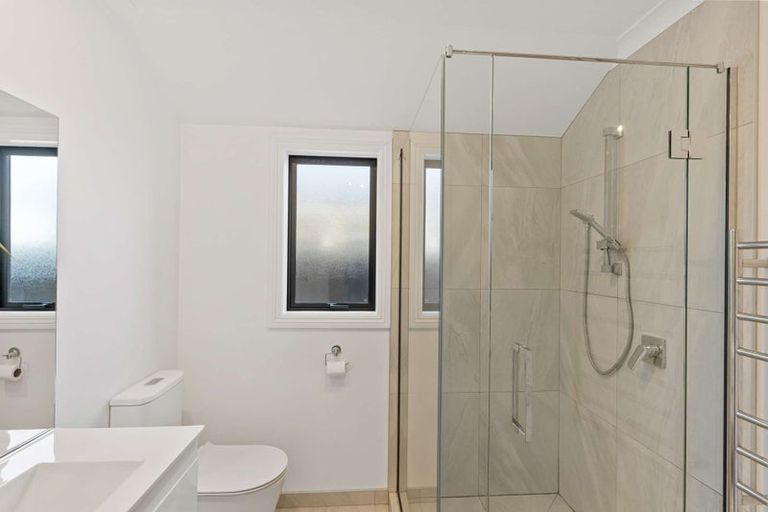 Photo of property in 44 Mcquillan Avenue, Woodend, 7610