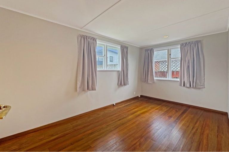 Photo of property in 26 Palmer Crescent, Silverstream, Upper Hutt, 5019