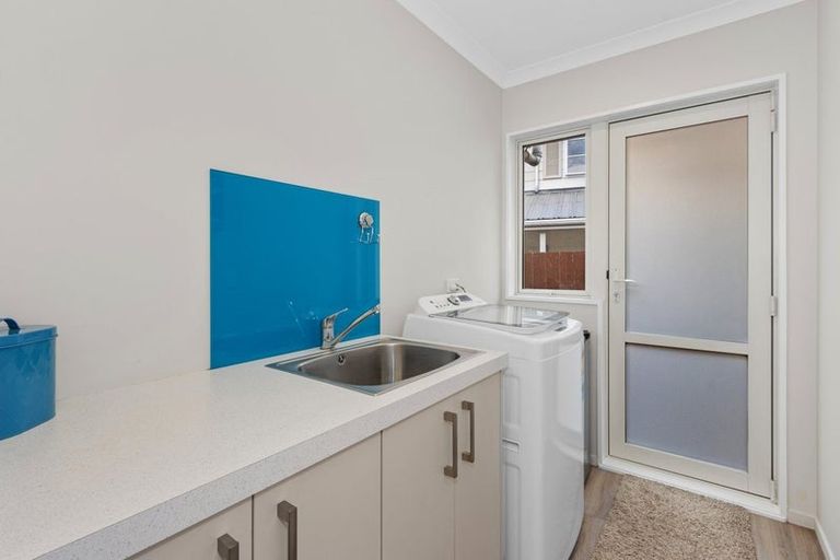 Photo of property in 92 Halberg Street, Dallington, Christchurch, 8061