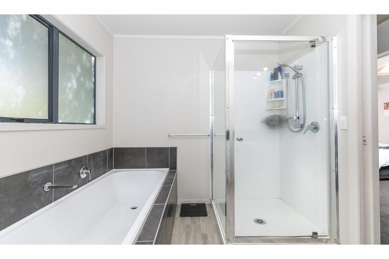 Photo of property in 20 Johnson Street, Dinsdale, Hamilton, 3204