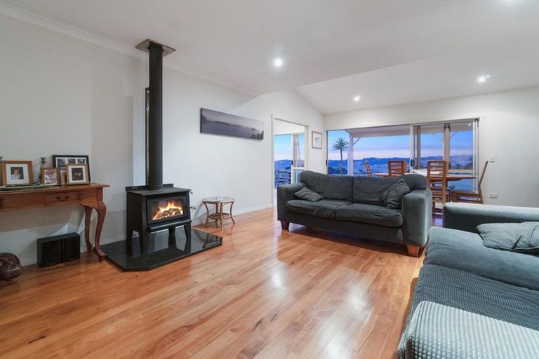 Photo of property in 135c Hutchinson Road, Helensville, 0875