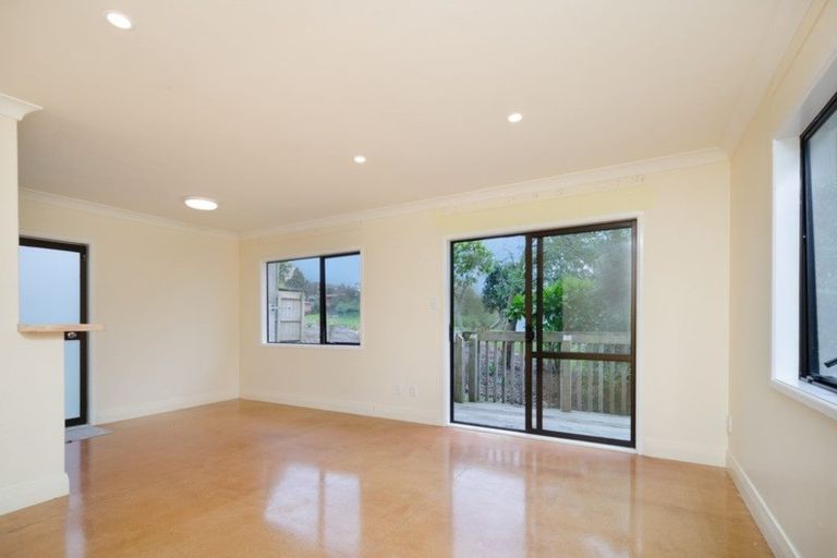 Photo of property in 19a Pisces Road, Glen Eden, Auckland, 0602