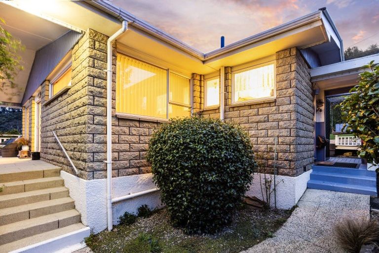 Photo of property in 10a Hinau Street, Ravensbourne, Dunedin, 9022