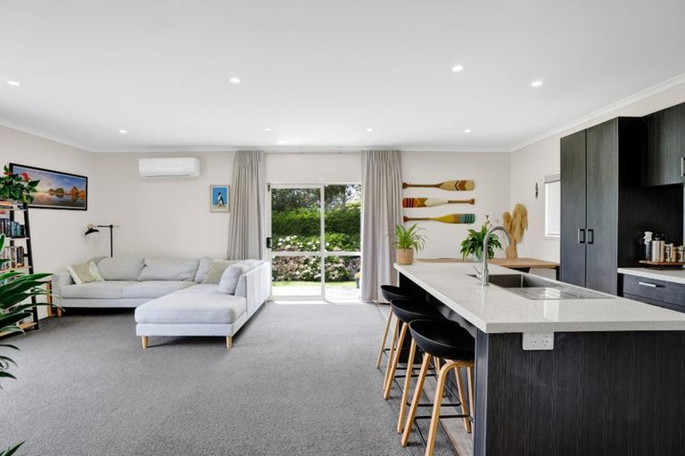 Photo of property in 8 Manatu Lane, Inglewood, 4330