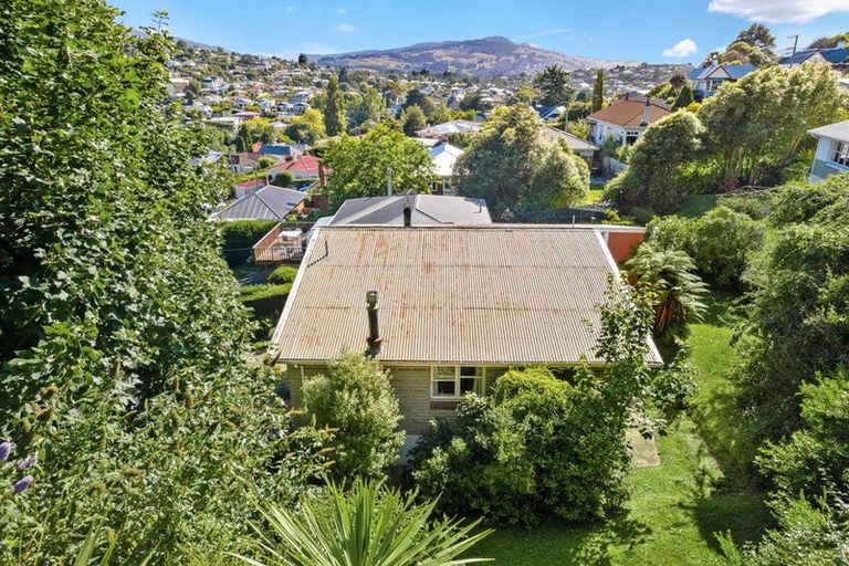 Photo of property in 87 Kaikorai Valley Road, Glenross, Dunedin, 9011