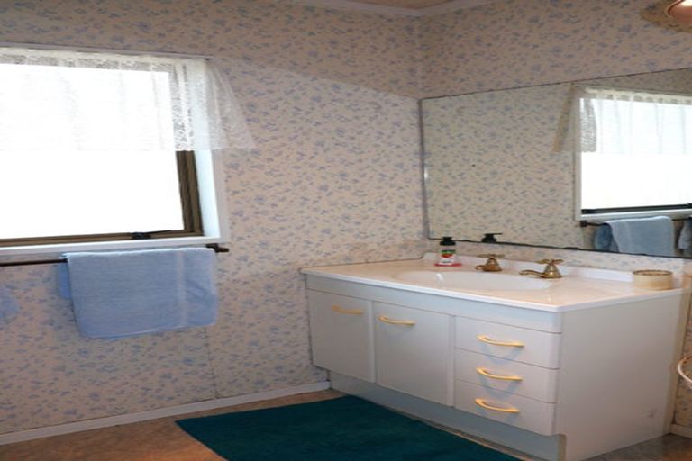 Photo of property in 390 Mcclure Street, Pirongia, 3802