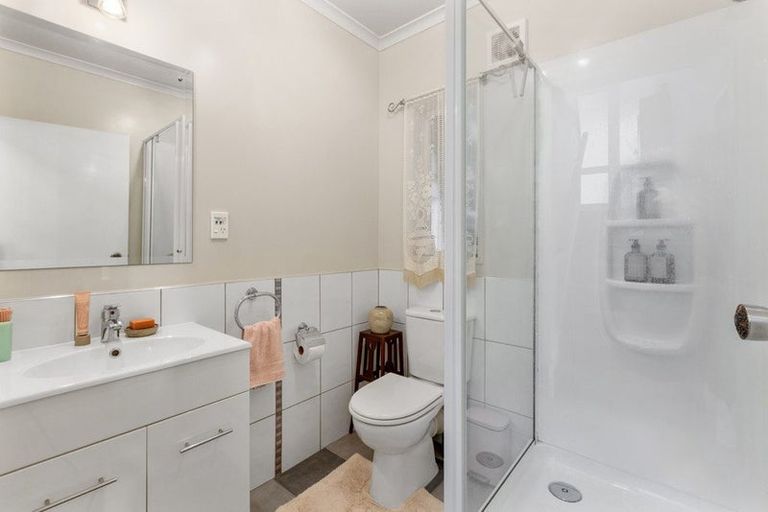 Photo of property in 8 Katarina Grove, Tawa, Wellington, 5028