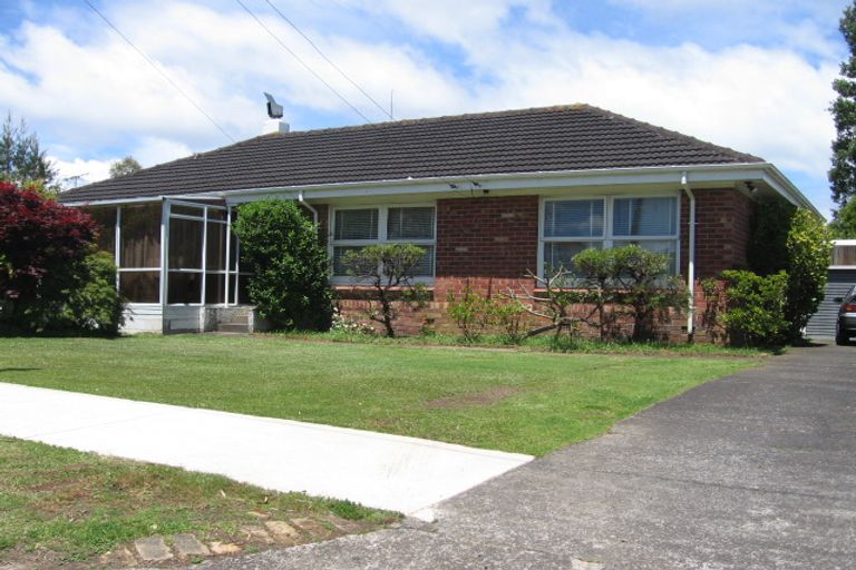 Photo of property in 2 Romford Road, Papatoetoe, Auckland, 2025