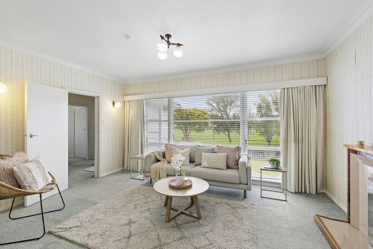 Photo of property in 214 Waddington Drive, Naenae, Lower Hutt, 5011