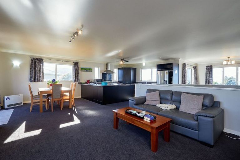 Photo of property in 5 Hawthorne Road, Kaikoura, 7300