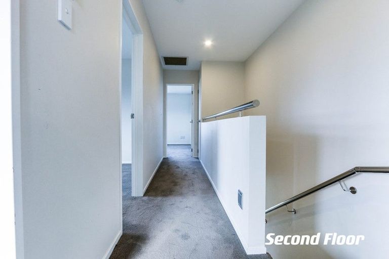 Photo of property in 1 Peony Mews, Oteha, Auckland, 0632