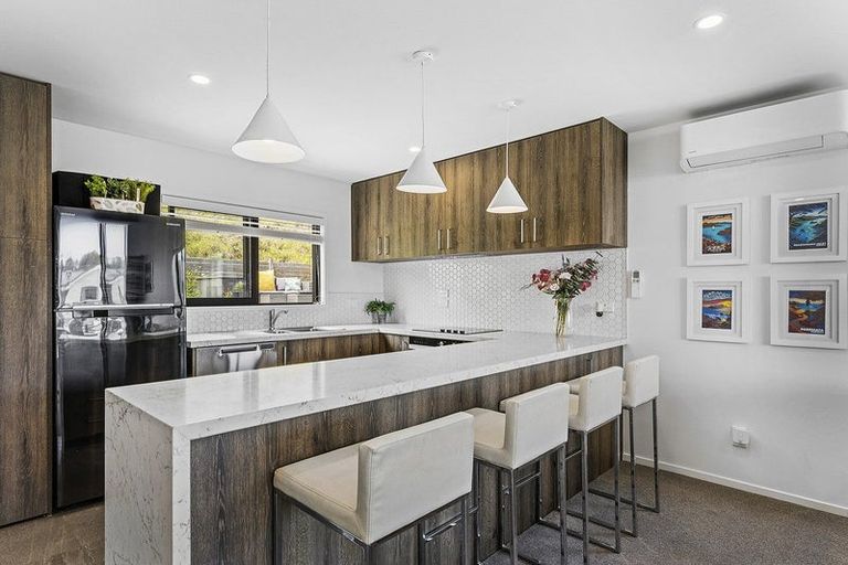 Photo of property in 43 Holystone Road, Whitby, Porirua, 5024