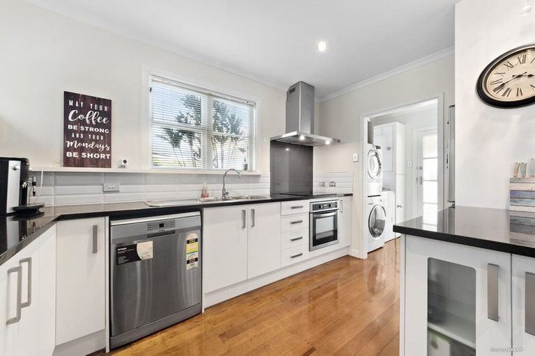 Photo of property in 78 Swanson Road, Henderson, Auckland, 0610