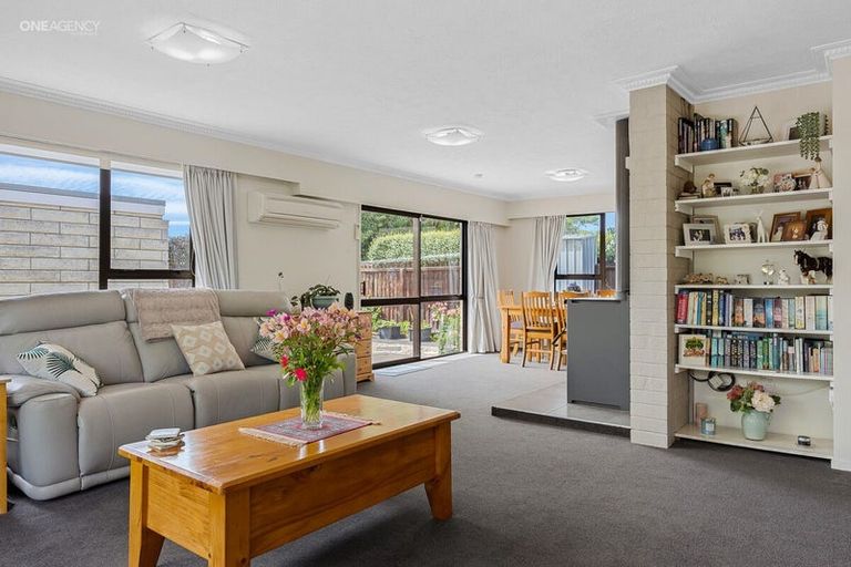 Photo of property in 5 Luxton Place, Rangiora, 7400