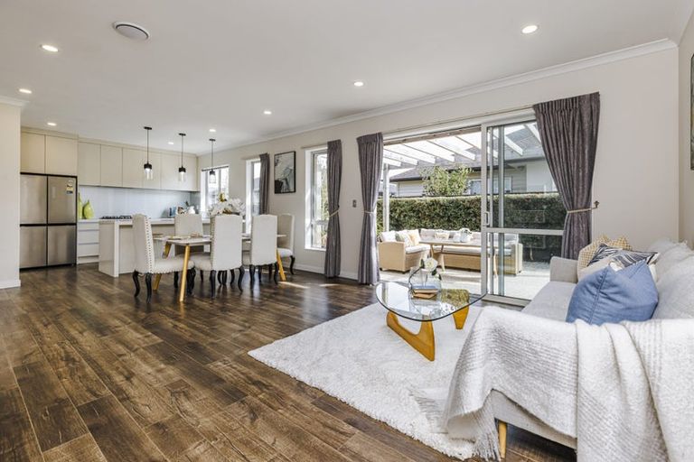 Photo of property in 14 Paso Fino Crescent, Karaka, Papakura, 2113