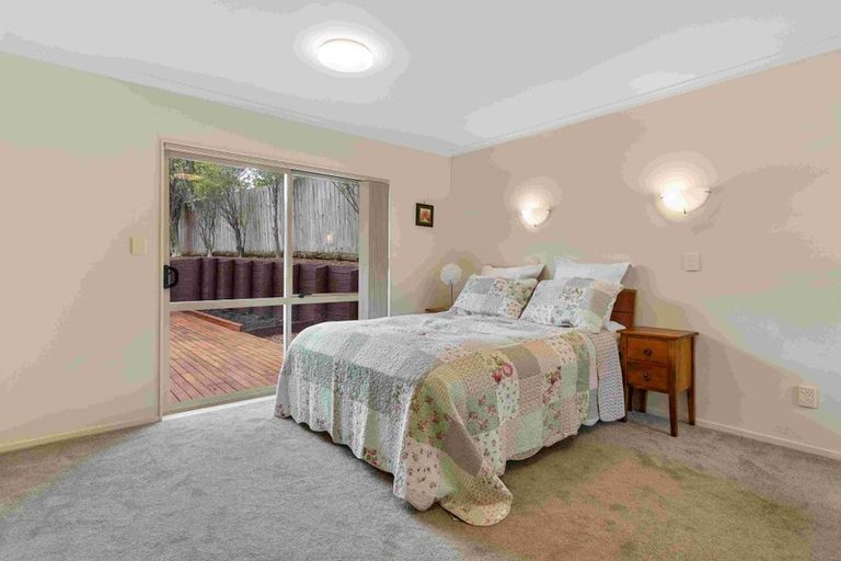 Photo of property in 47 Nimstedt Avenue, Oteha, Auckland, 0632