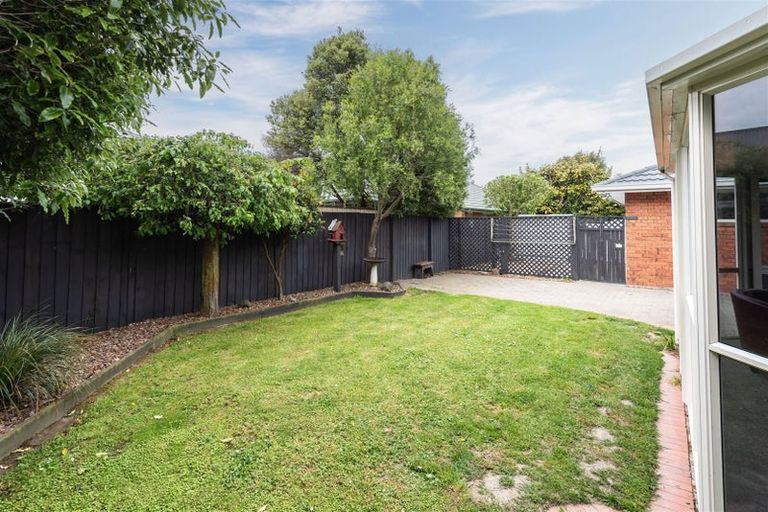 Photo of property in 24 Kotuku Crescent, Woolston, Christchurch, 8023