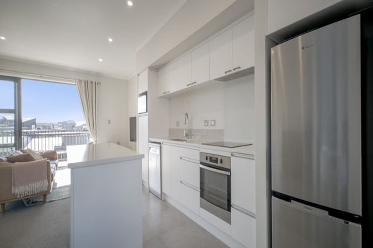 Photo of property in 12 Raranga Lane, Hobsonville, Auckland, 0616