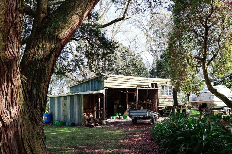 Photo of property in 258 Smith Road, Dannevirke, 4978