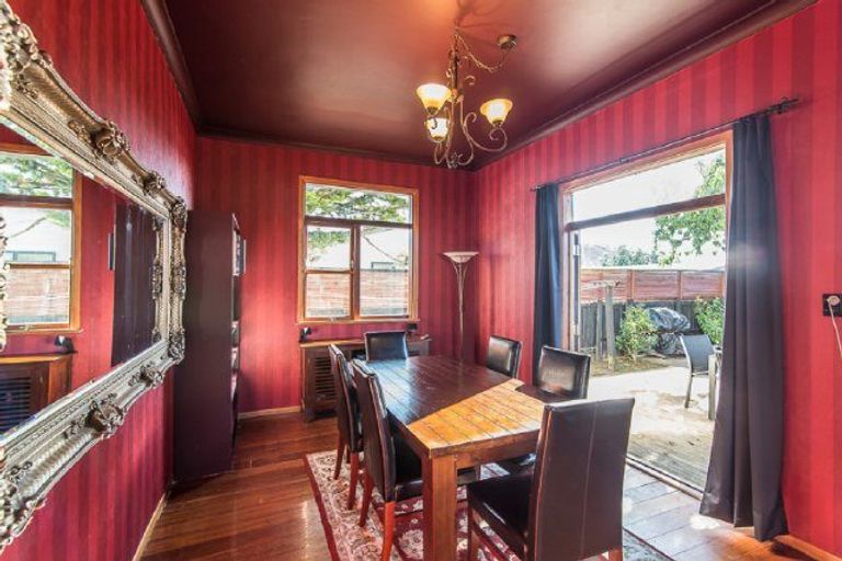 Photo of property in 111 Arawhata Road, Paraparaumu, 5032