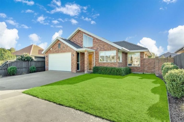 Photo of property in 38 Forest Drive, Parklands, Christchurch, 8083