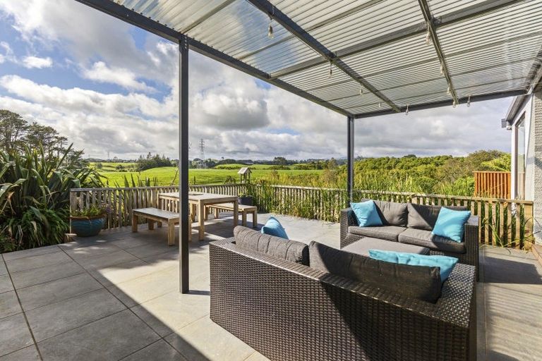 Photo of property in 12a Ash Place, Whalers Gate, New Plymouth, 4310