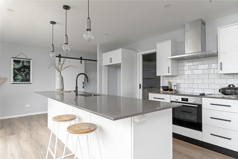 Photo of property in 3 Takahe Drive, Carterton, 5713