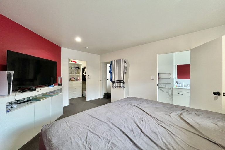 Photo of property in 37 Fraser Colman Grove, Wainuiomata, Lower Hutt, 5014