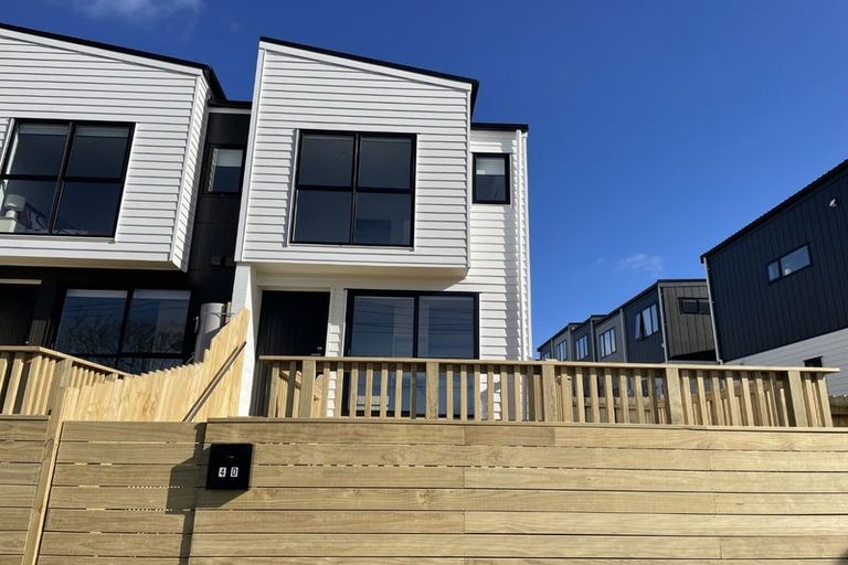 Photo of property in 4d Hepburn Road, Glendene, Auckland, 0602