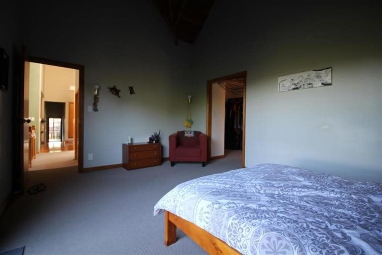 Photo of property in 173 West Harbour Drive, West Harbour, Auckland, 0618