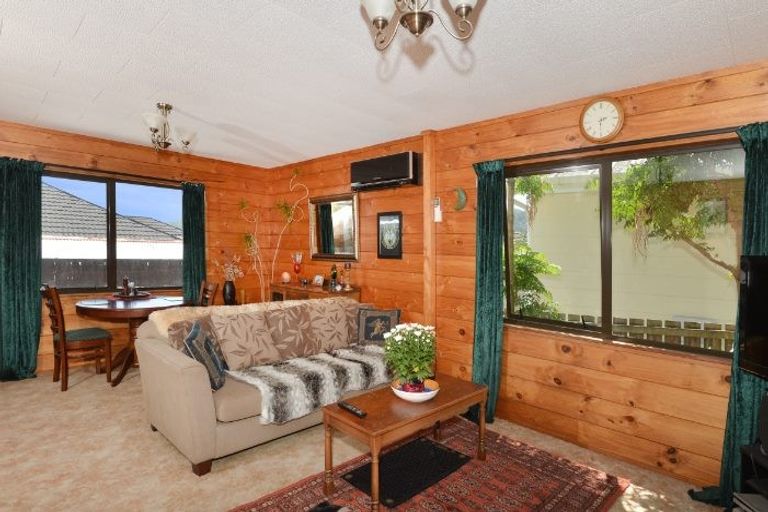 Photo of property in 3a Mountain Road, Morningside, Whangarei, 0110