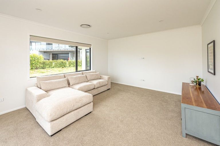 Photo of property in 36 Tirimoana Place, Otamatea, Whanganui, 4501