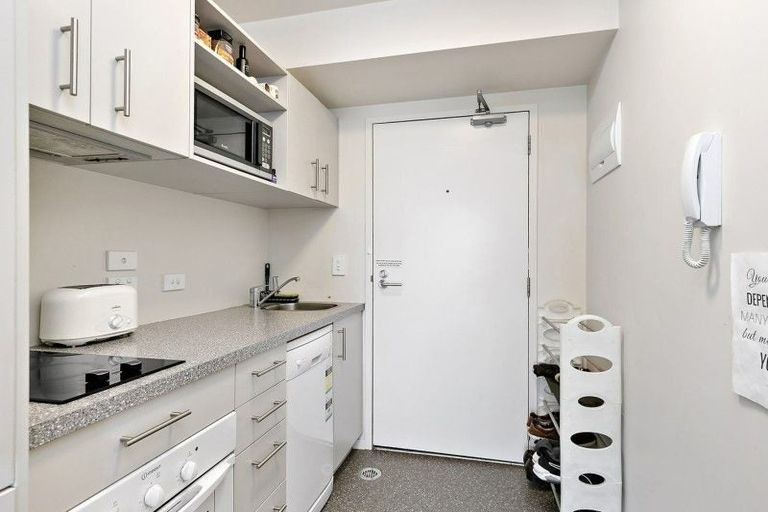 Photo of property in The Peak Apartments, 1001/170 Taranaki Street, Te Aro, Wellington, 6011