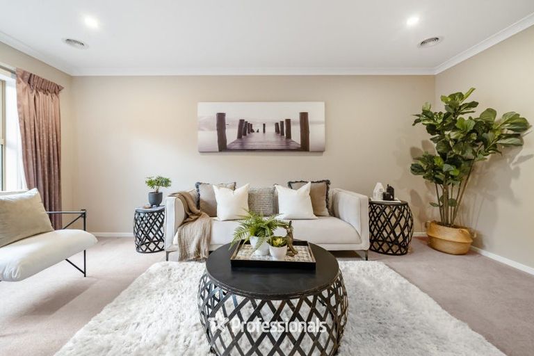 Photo of property in 5 Tasman Close, Aotea, Porirua, 5024