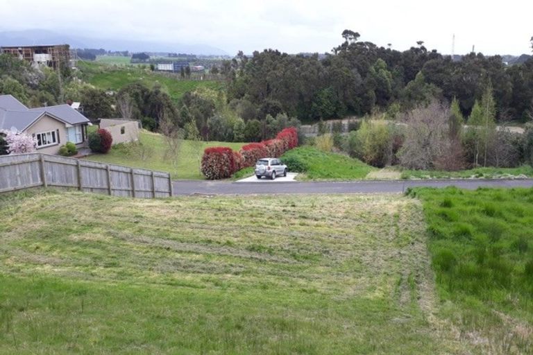 Photo of property in 22 La Lena Grove, Fitzherbert, Palmerston North, 4410