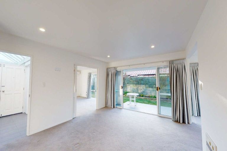 Photo of property in 1/212 Springfield Road, St Albans, Christchurch, 8014