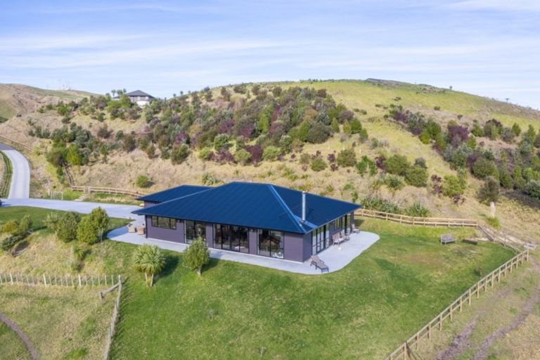 Photo of property in 153 Wheatstone Road, Wainui, Gisborne, 4073