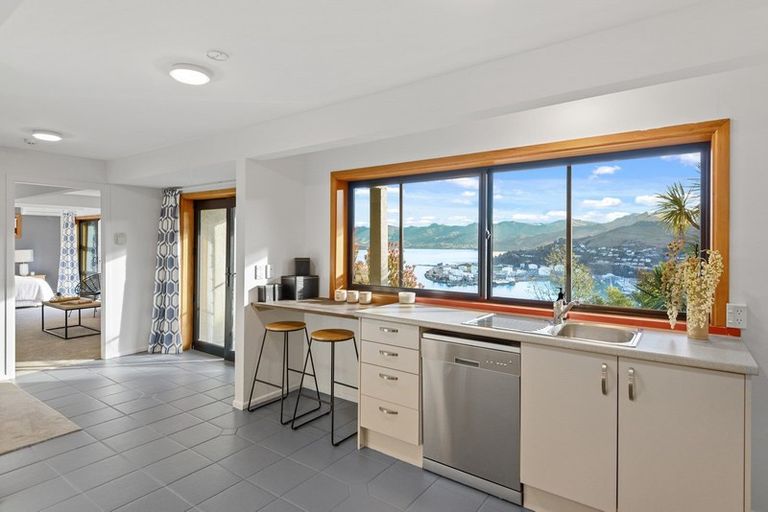 Photo of property in 6 Gilmour Terrace, Lyttelton, 8082