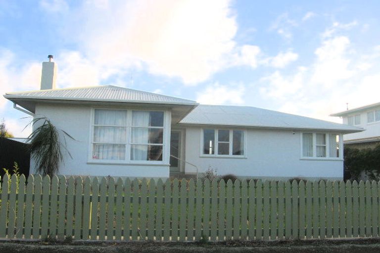 Photo of property in 10 Forbury Avenue, Takaro, Palmerston North, 4412
