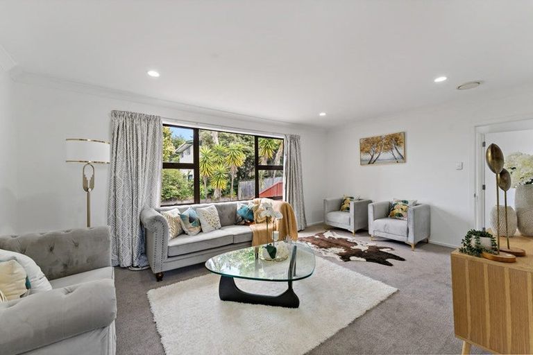 Photo of property in 6b Beldon Place, Pakuranga Heights, Auckland, 2010