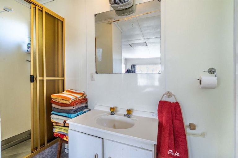 Photo of property in 18 Worcester Street, Waipahi, Gore, 9771