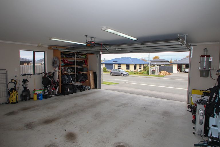 Photo of property in 14 Mcmullan Place, Oamaru North, Oamaru, 9400