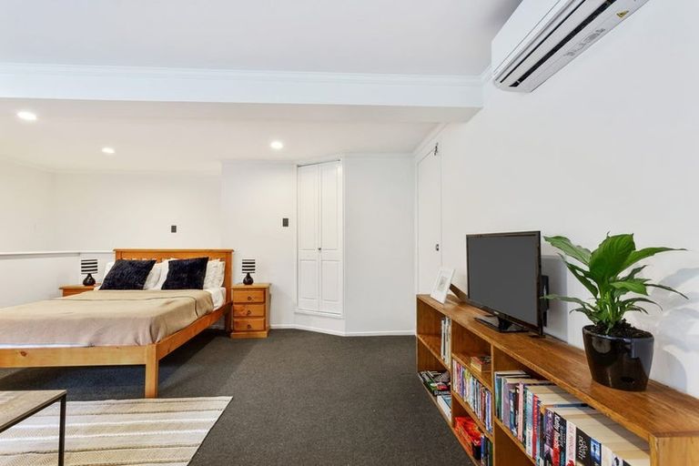 Photo of property in 73 Palmerston Road, Birkenhead, Auckland, 0626