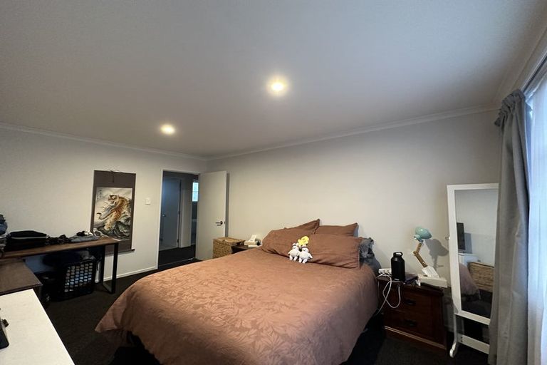 Photo of property in 571a Queen Street East, Levin, 5510