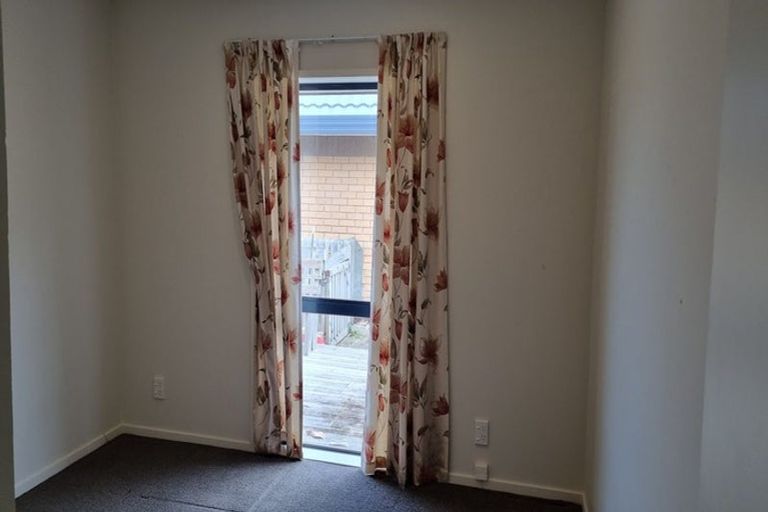 Photo of property in 520/12 Northcross Drive, Oteha, Auckland, 0632