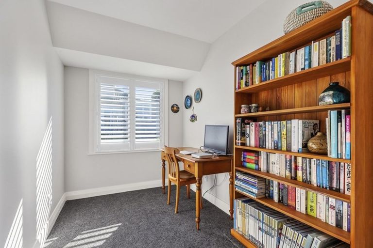 Photo of property in 30a Mandalay Terrace, Khandallah, Wellington, 6035